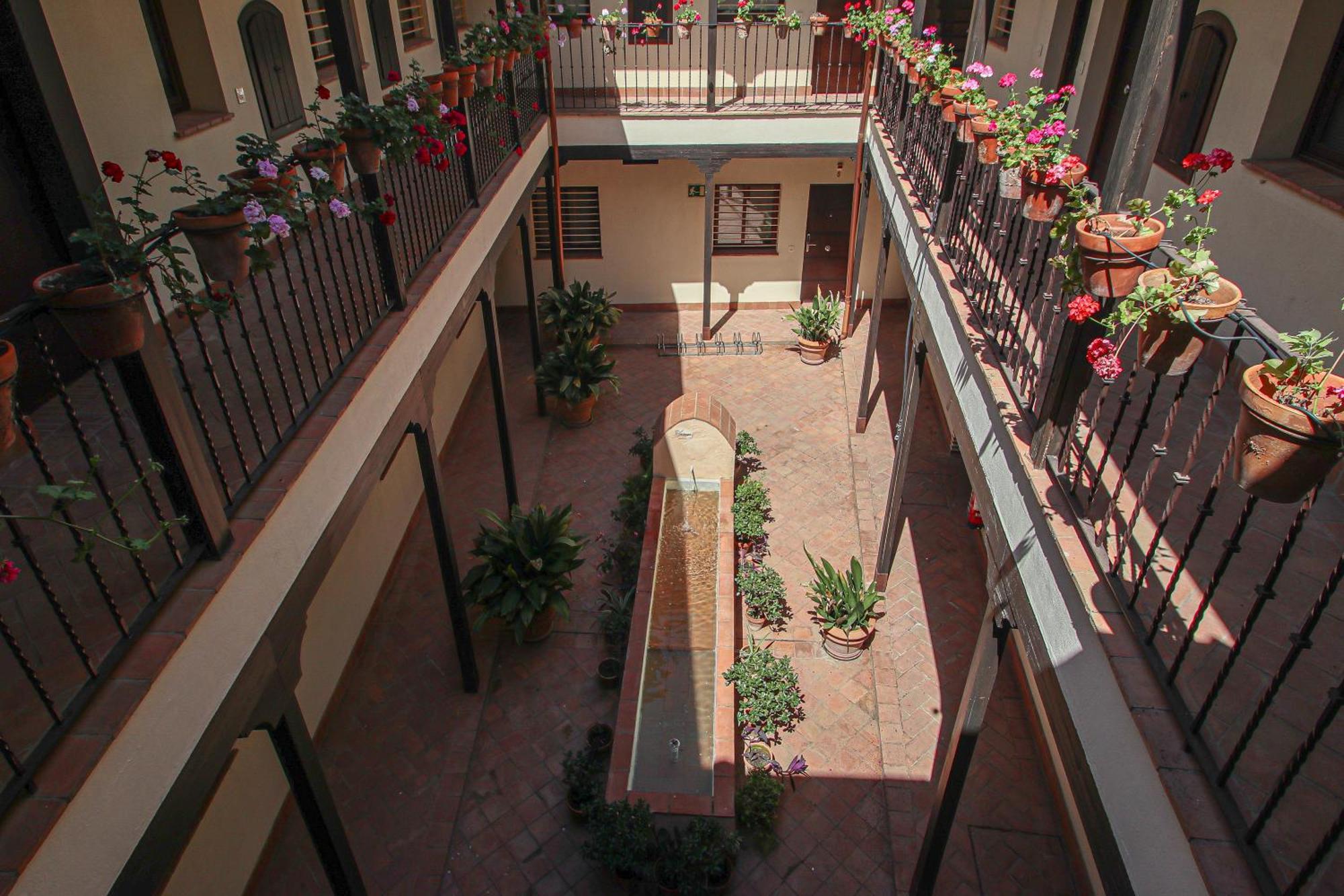 Charming Apt In The Center - 10M Walk Isla Magica Sevilla Exteriör bild